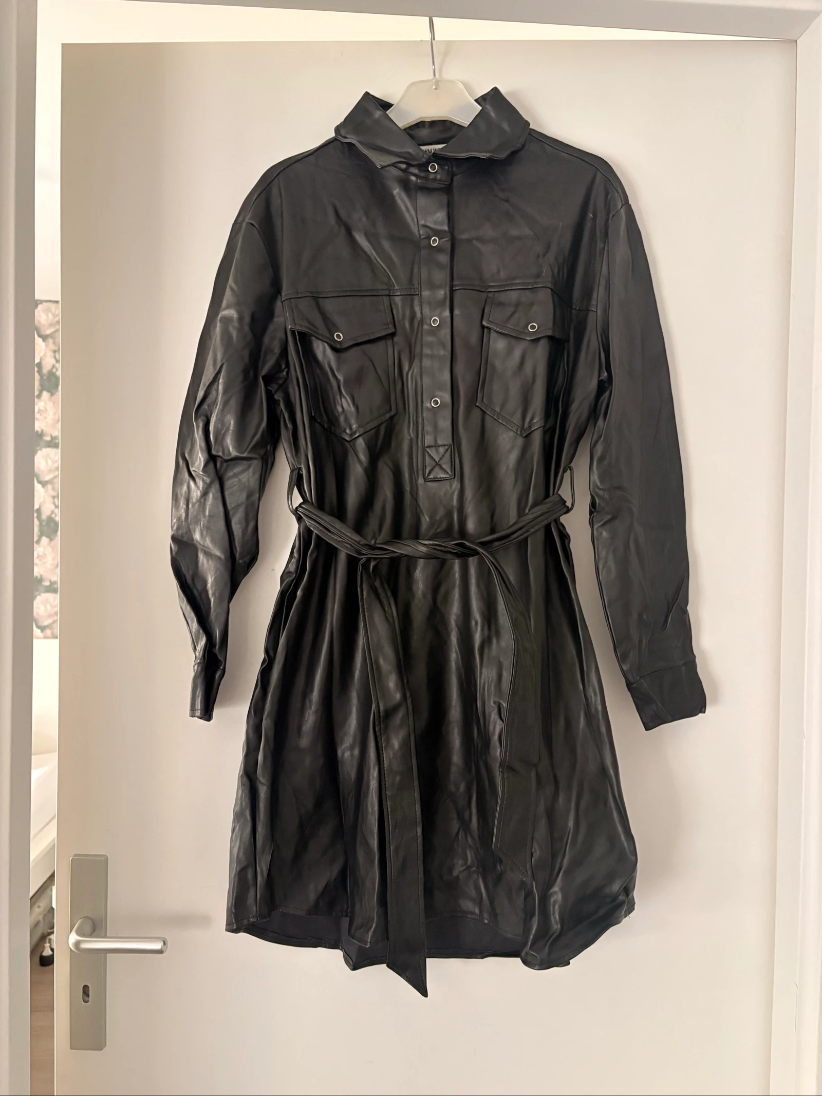 Robe chemise simili cuir